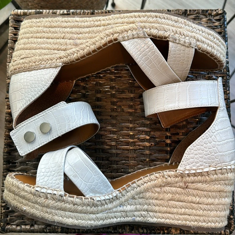FRANCO SARTO Carlotta white animal print espadrille wedge sandal women’s size 10